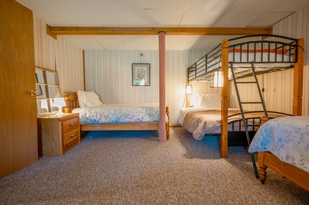 Locke Lake House family and friends sleeping room